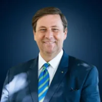 Conférence d'Yves d’Amécourt vide-président du parti de David Lisnard "Nouvelle Energie" le 6 novembre 2026